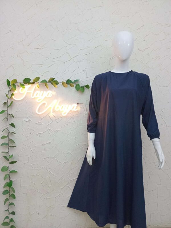 Plain Abaya Front Close