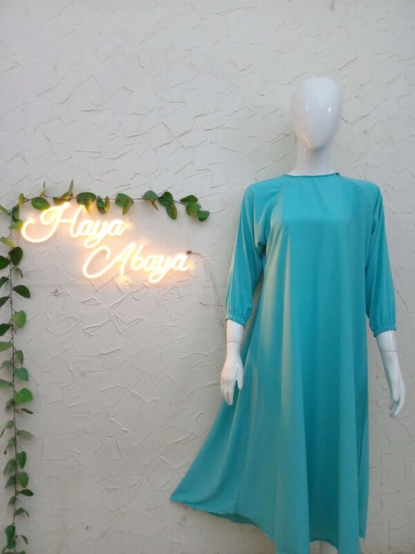 Plain Abaya Front Close